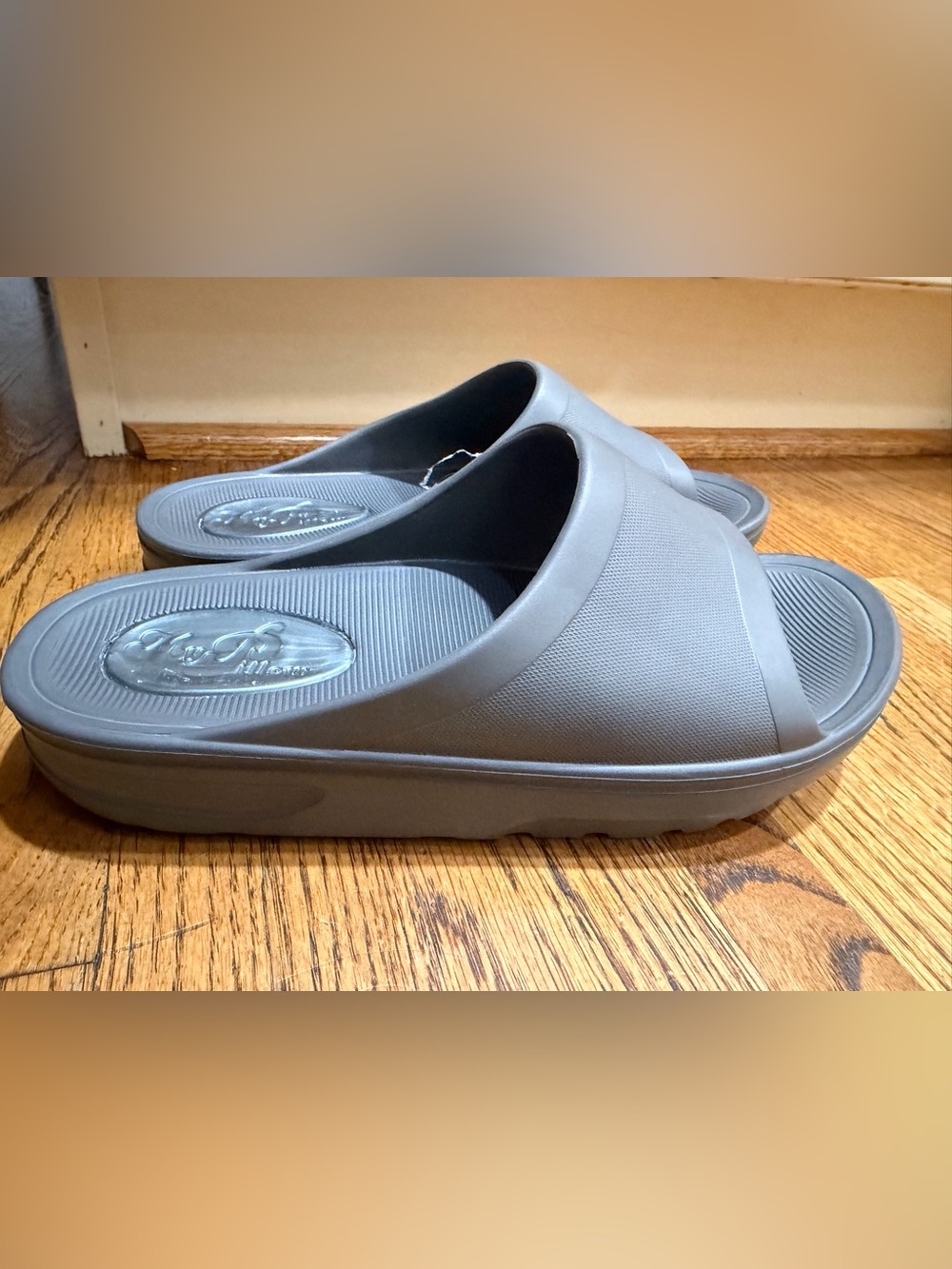 My Pillow Women’s Slide Sandals in Gray - Comfortable Everyday Comfort Sz 9